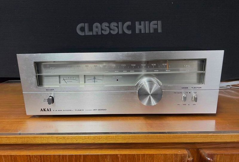AKAI AT-2250