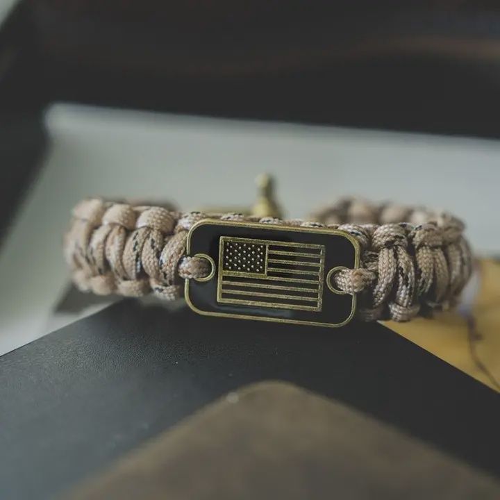 The Hero Company - Desert Camo Paracord Bronze Flag Bracelet