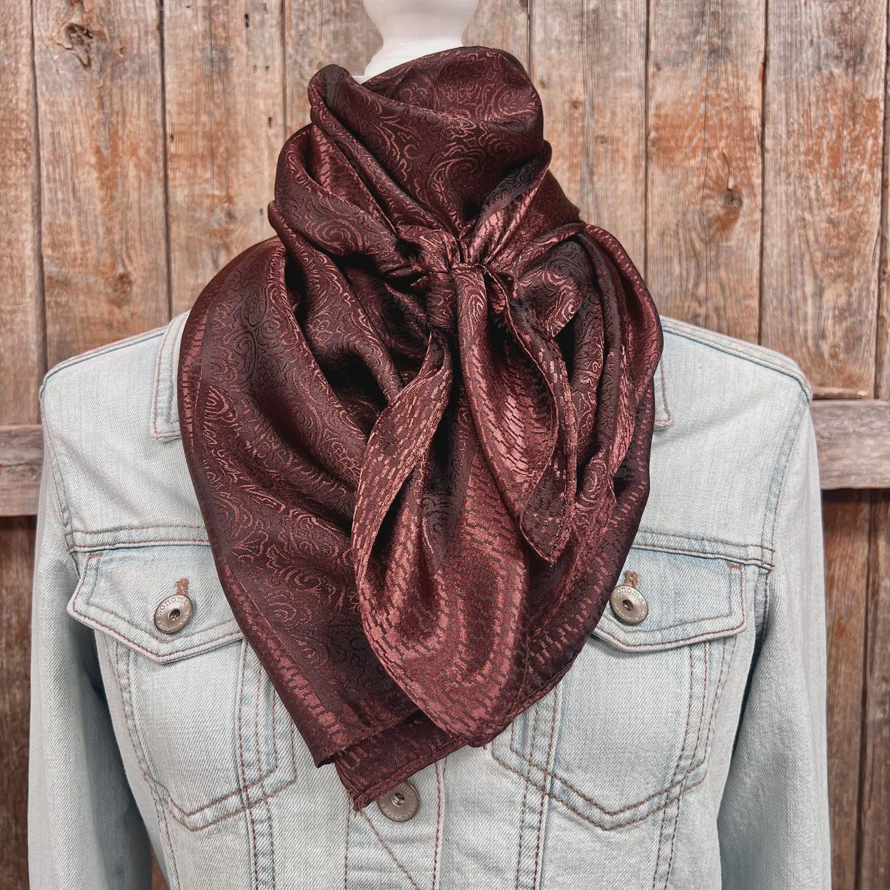 35x35 Brown jacquard wild rag
