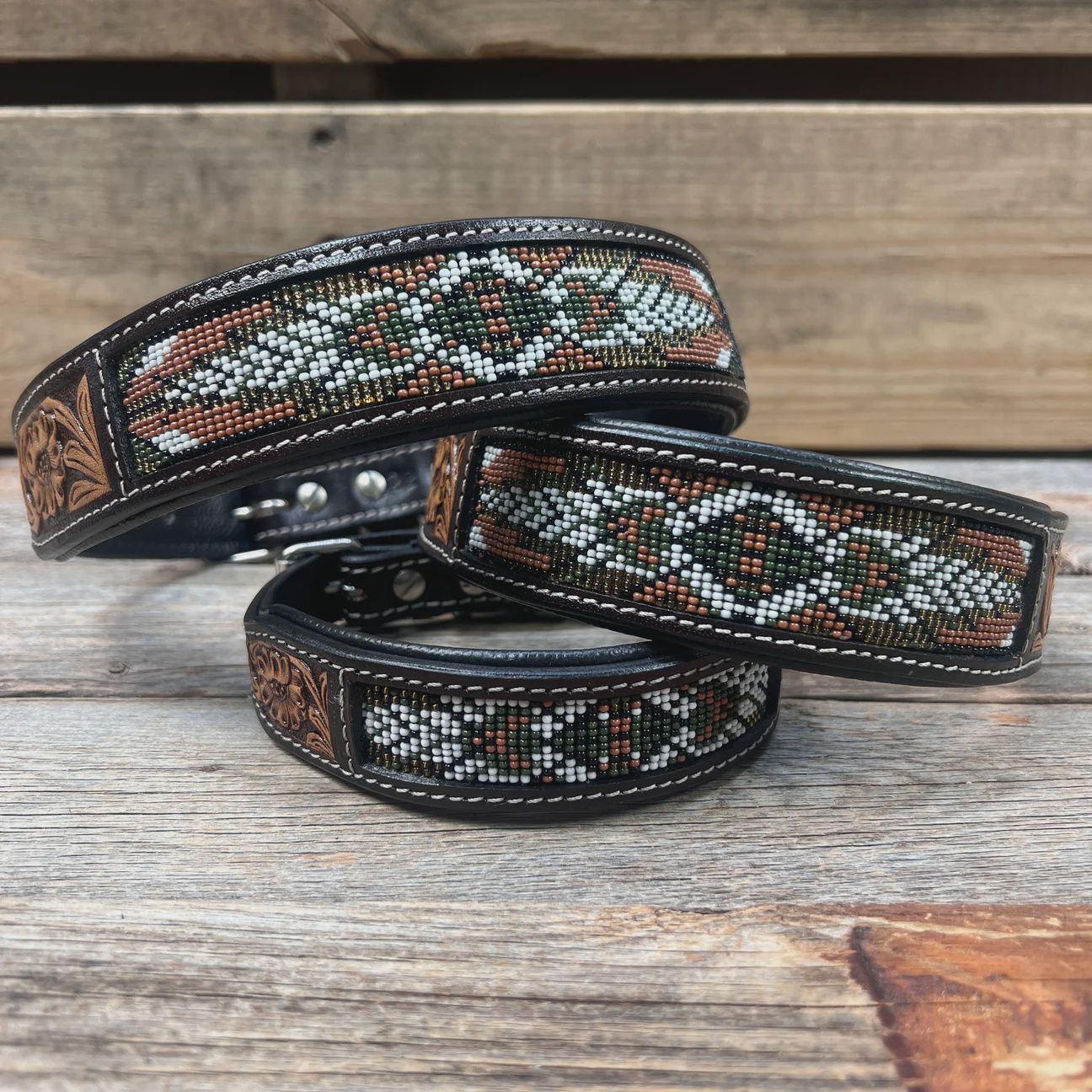 Green and tan beaded dog collar Medium