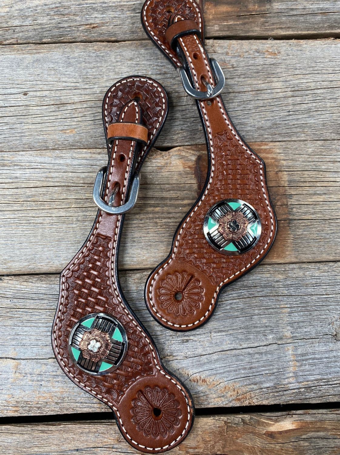 Medium oil basketweave spur straps