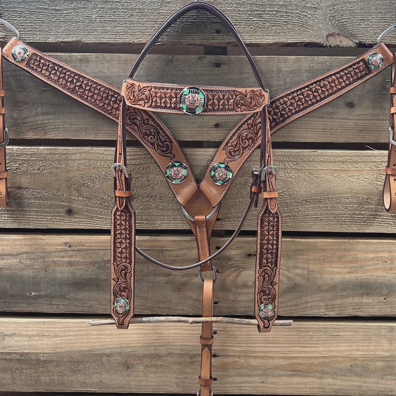 Light oil honeycomb turquoise browband tack set