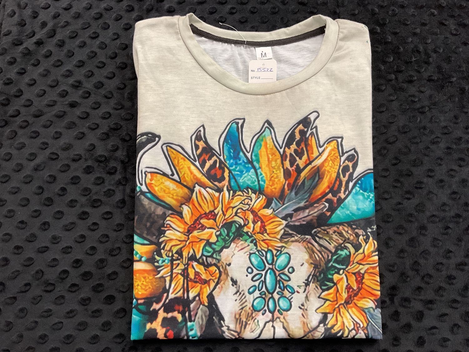 Skull turquoise with sunflower tee