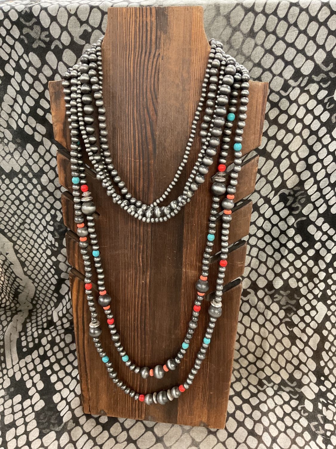 Marbled Multistrand Squash Neck