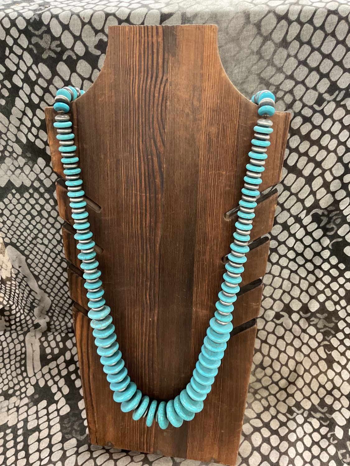 Turquoise navajo necklace