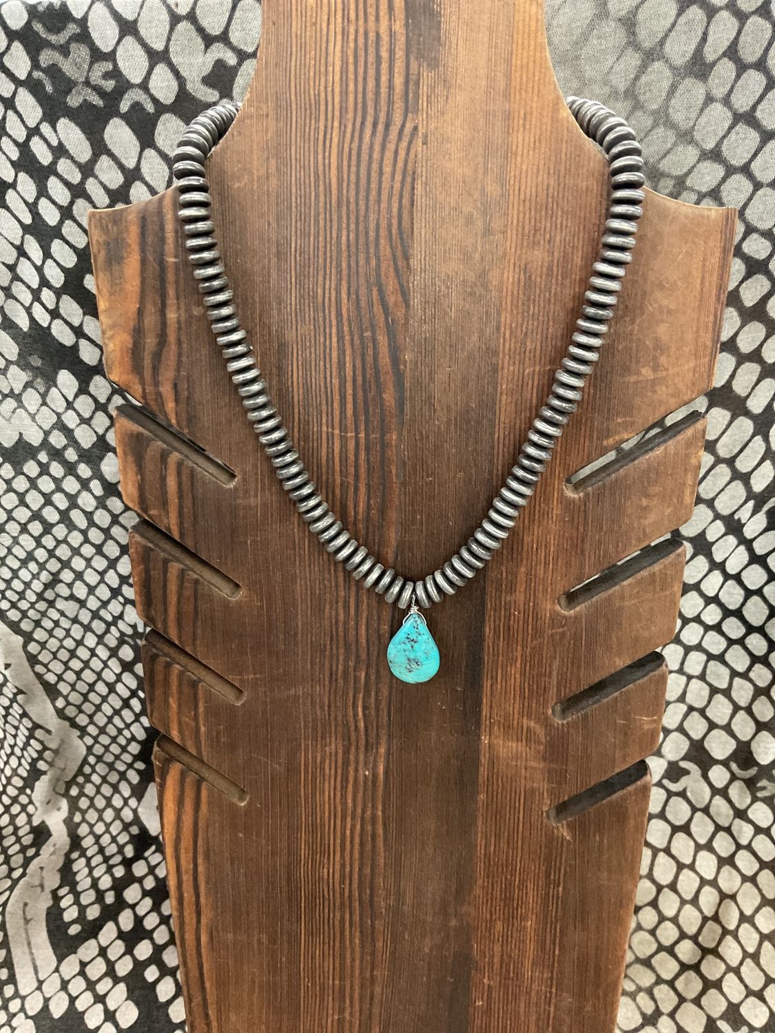 Teardrop necklace navajo pearls