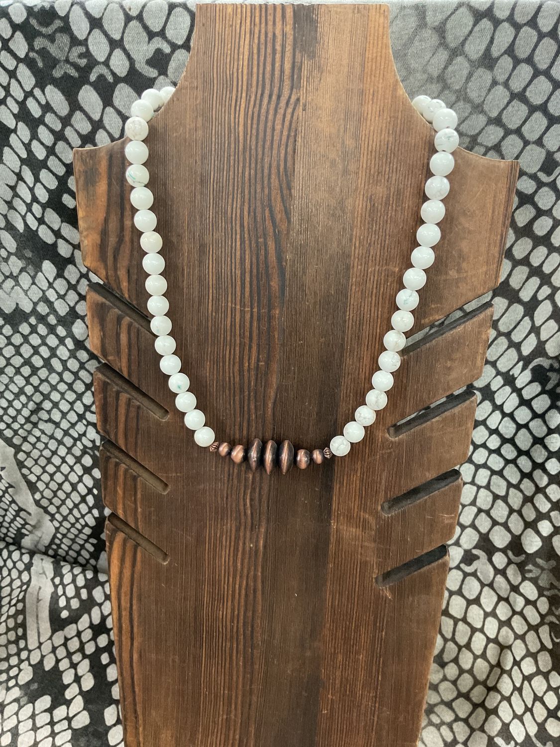 TQ/COPPER BEADED NECKLACE
