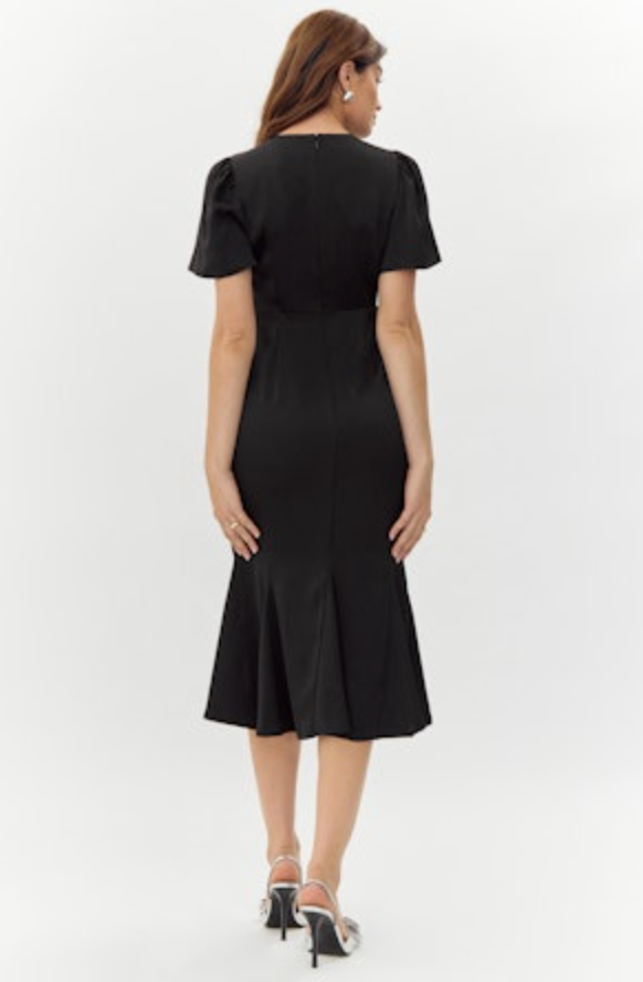 Adelyn Rae Taylor Mermaid Midi Dress