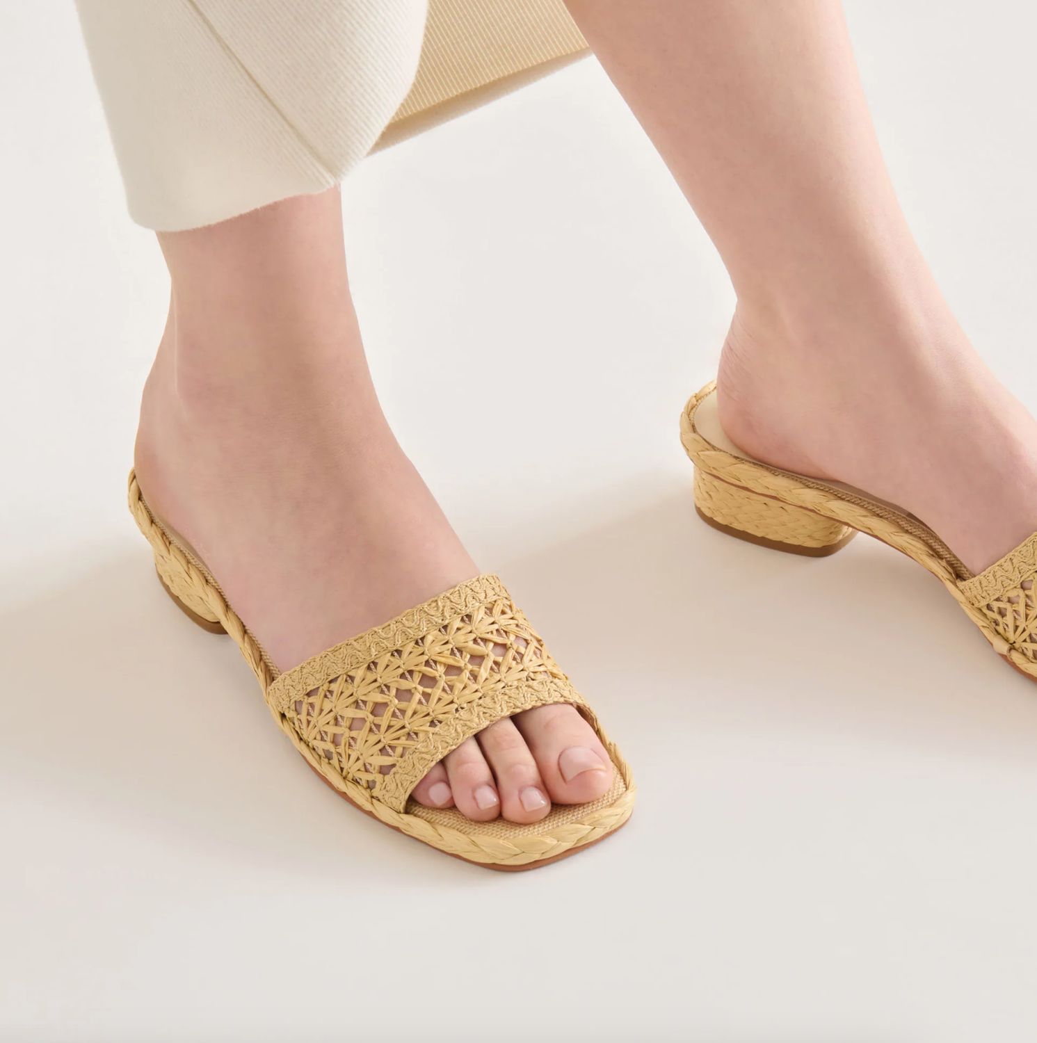Dolce Vita - Dixi Sandals Lt Natural Cross Hatch Raffia