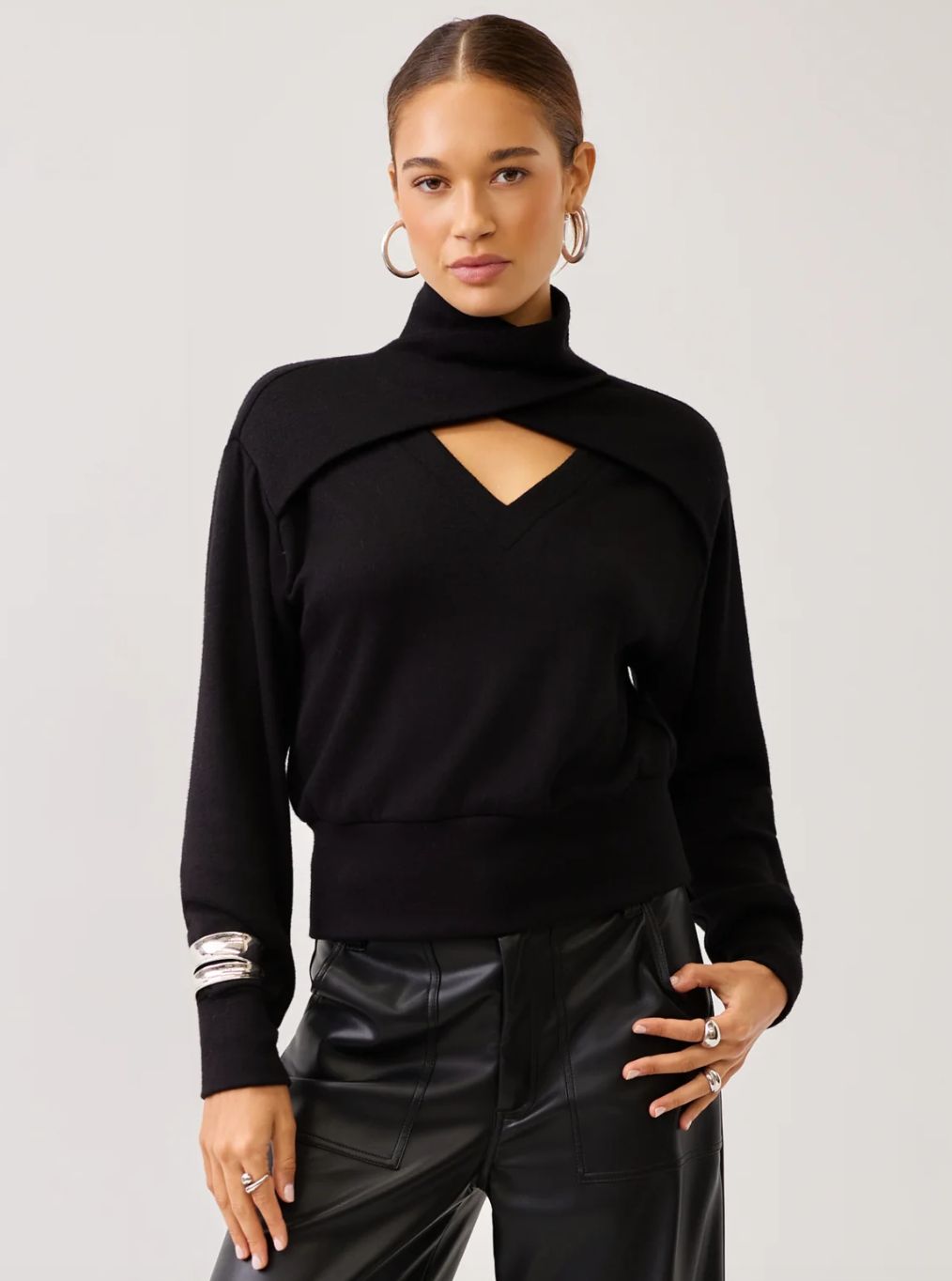 Caly Turtleneck