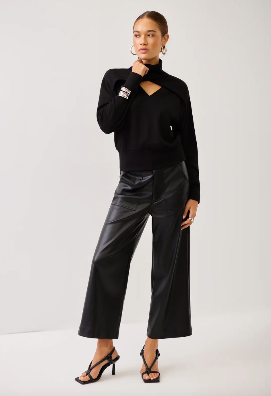 Caly Turtleneck
