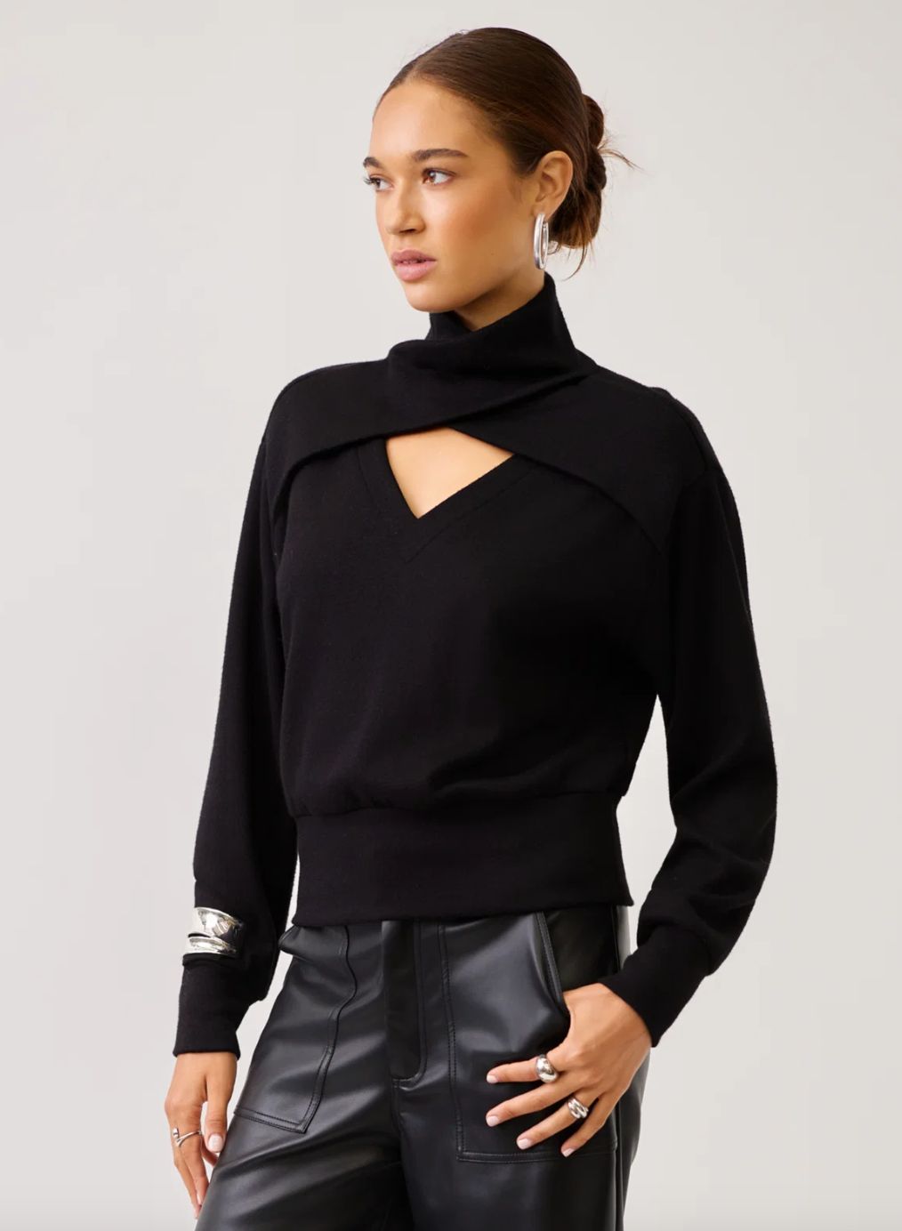 Caly Turtleneck