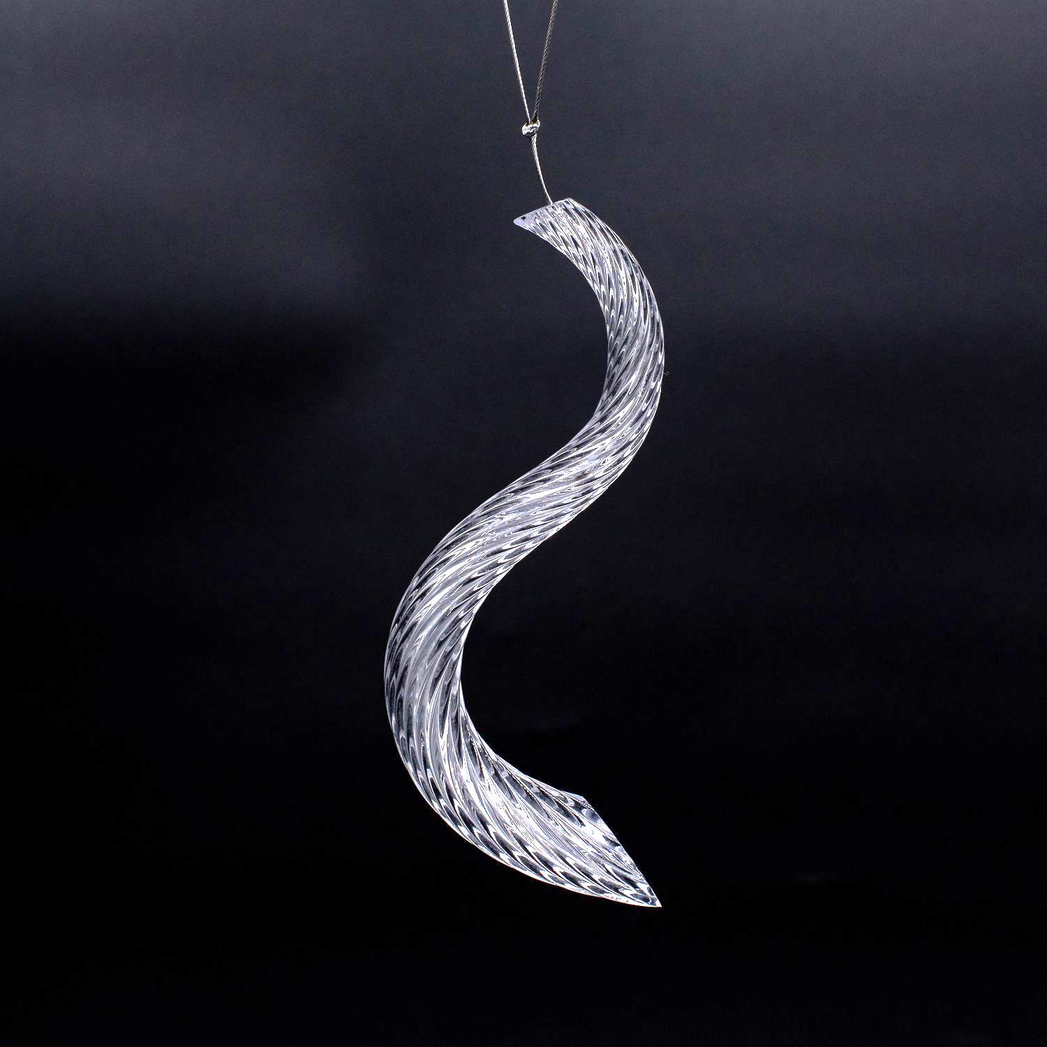 Nathan Sambar - Onde Micro Ornament