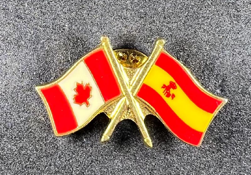 Canada/Spain cross pin