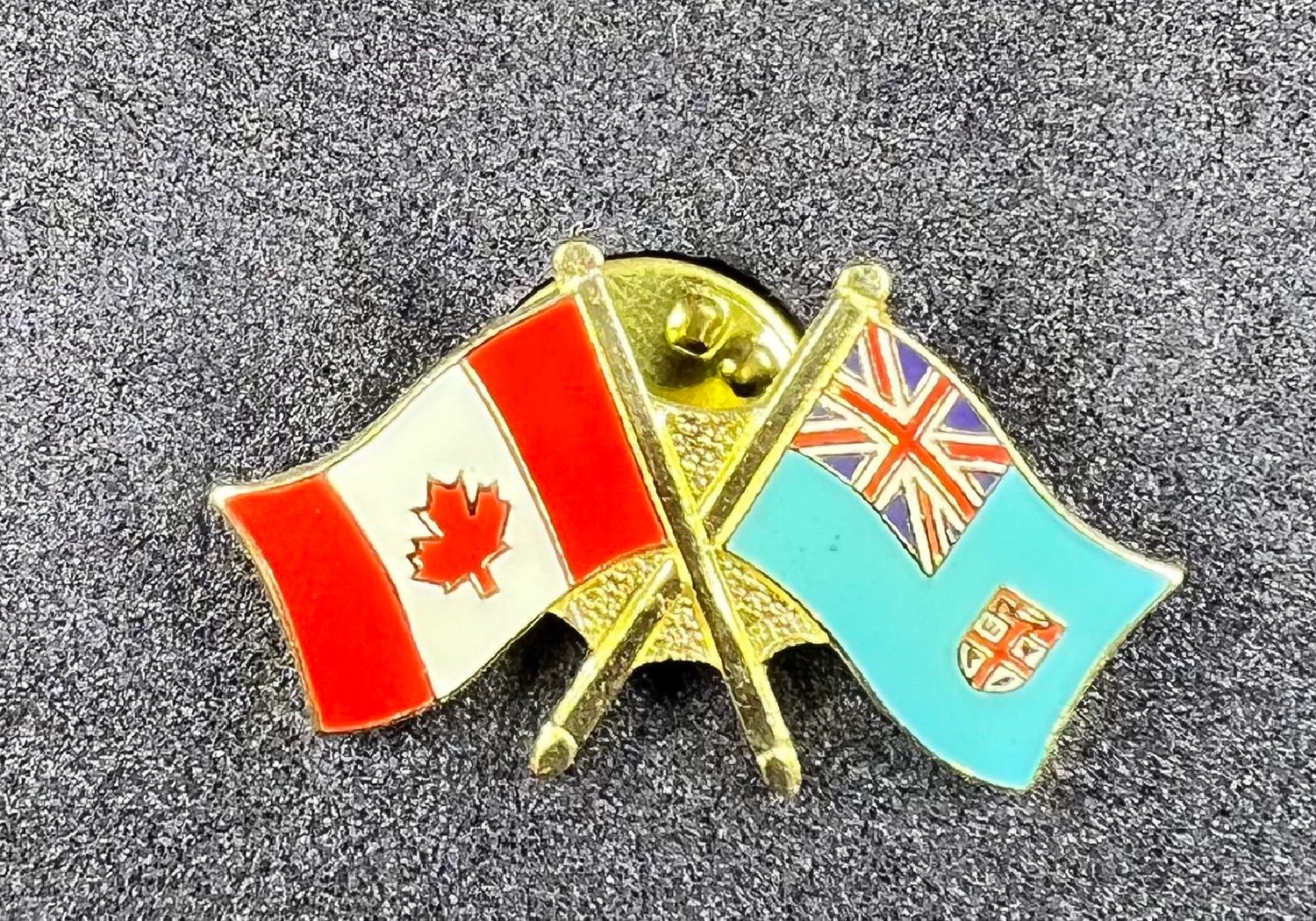 Canada/ Fiji cross pin