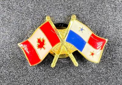 Canada/Panama cross pin