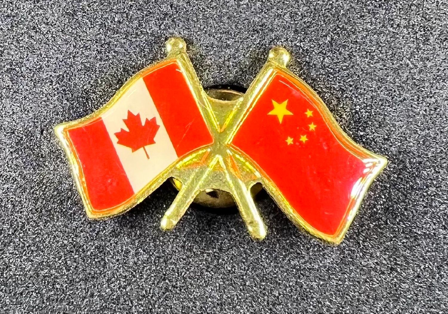 Canada/China cross pin