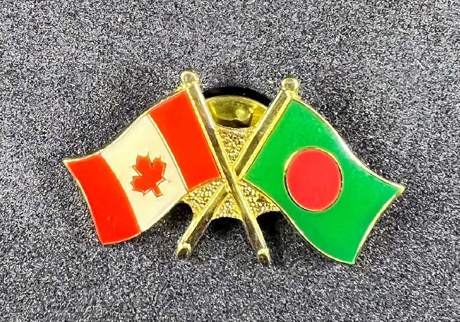 Canada/ Bangladesh cross pin