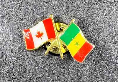 Canada/ Senegal cross pin