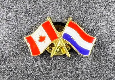 Canada/ Netherlands cross pin