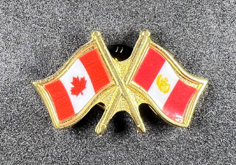 Canada/Peru cross pin