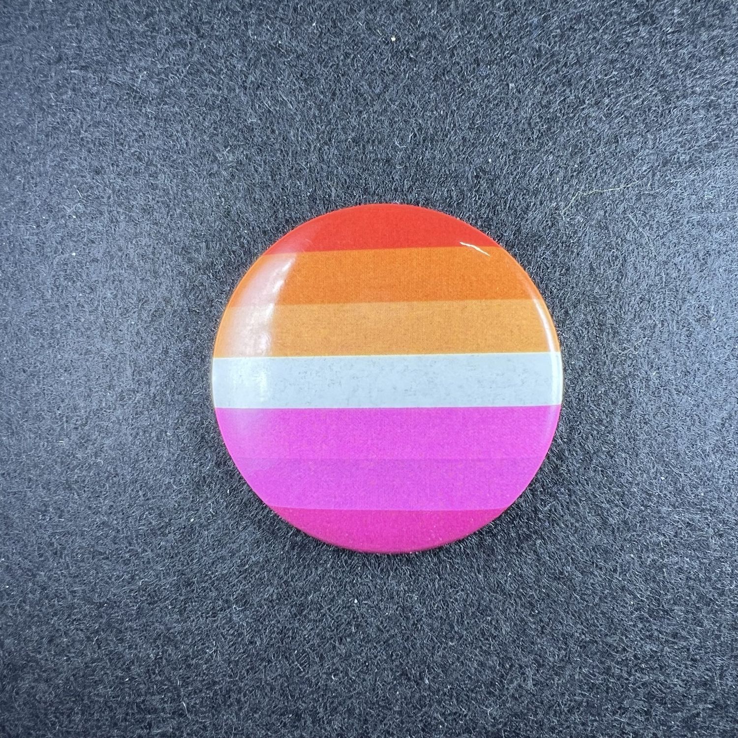 Round Lesbian Pride Macaroon