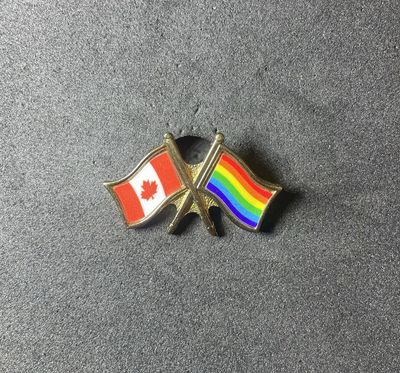 Friendship Canada pin