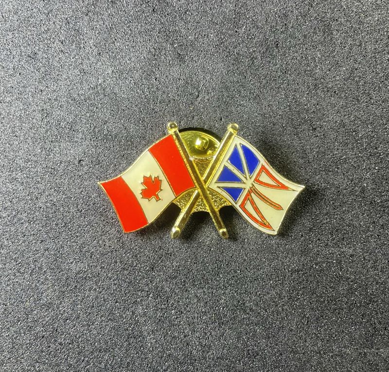 Canada/Newfoundland and Labrador cross pin