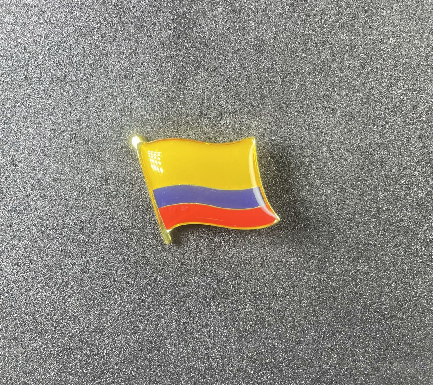 Colombia pin