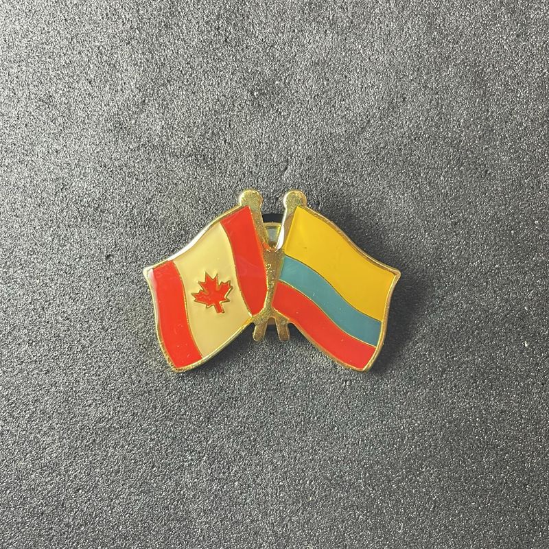 Canada/Colombia cross pin