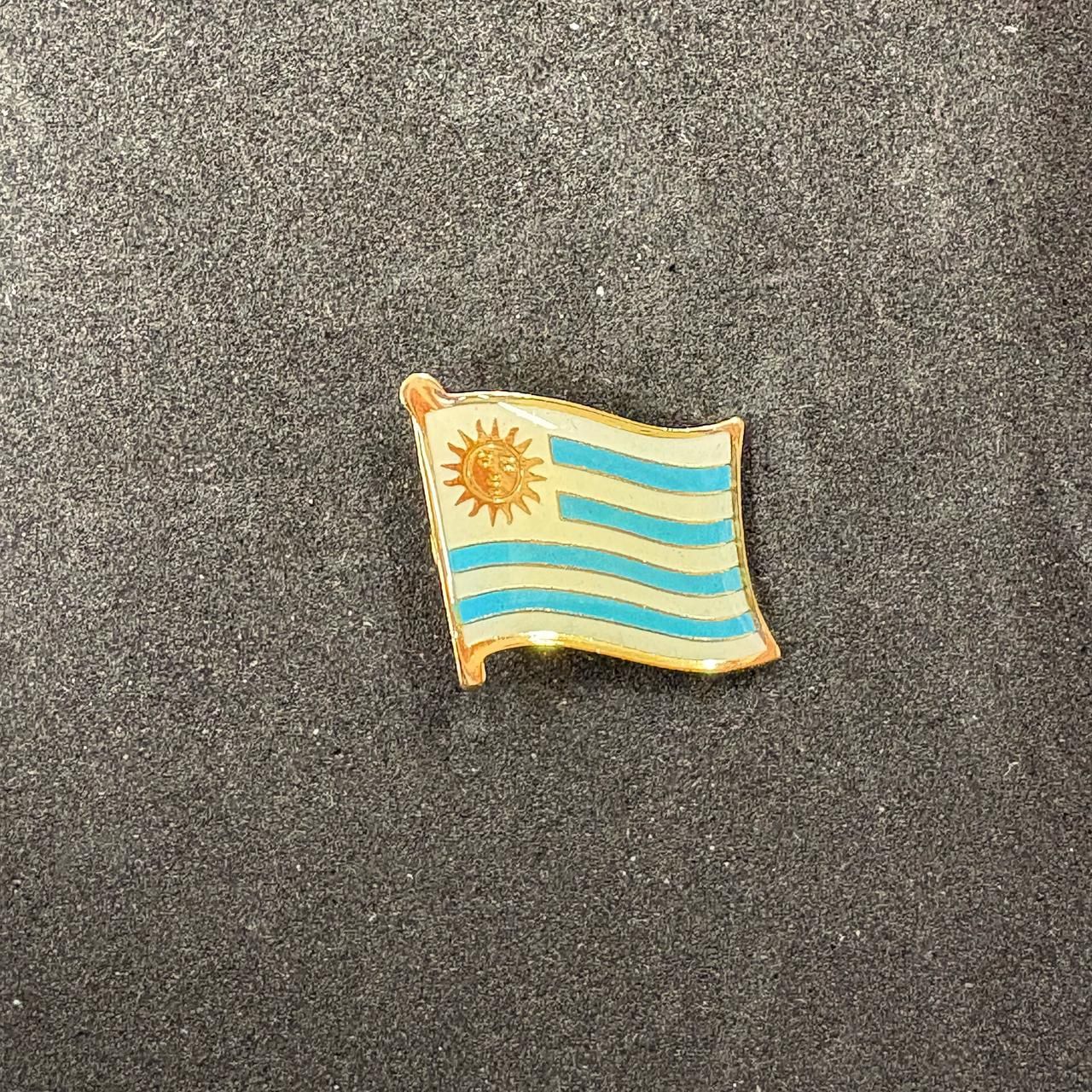Uruguay pin