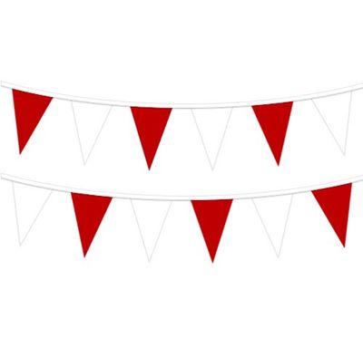 Plastic pennants on red/white rope, 120