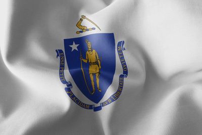Massachusetts small flag 4x6