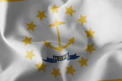 Rhode Island small flag 4x6