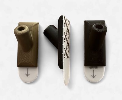 Black plastic 1-hole wall clip for 4x6 flag