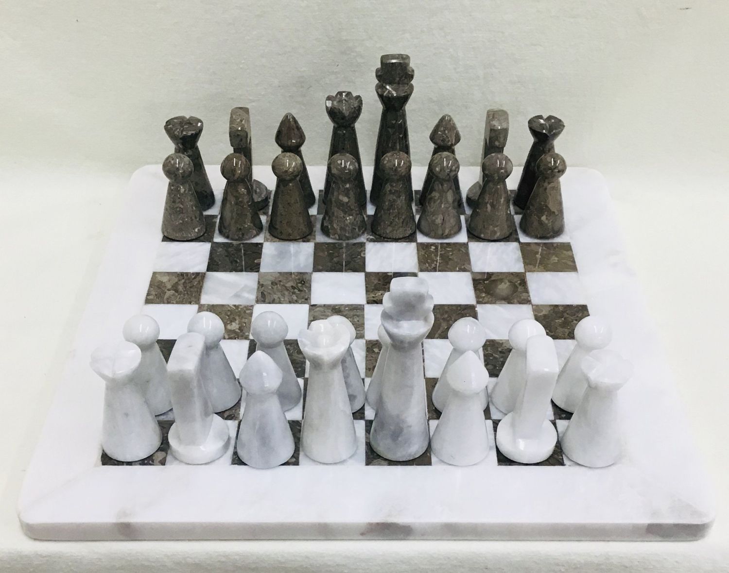 Fossil Stone 32 piece Chess Set