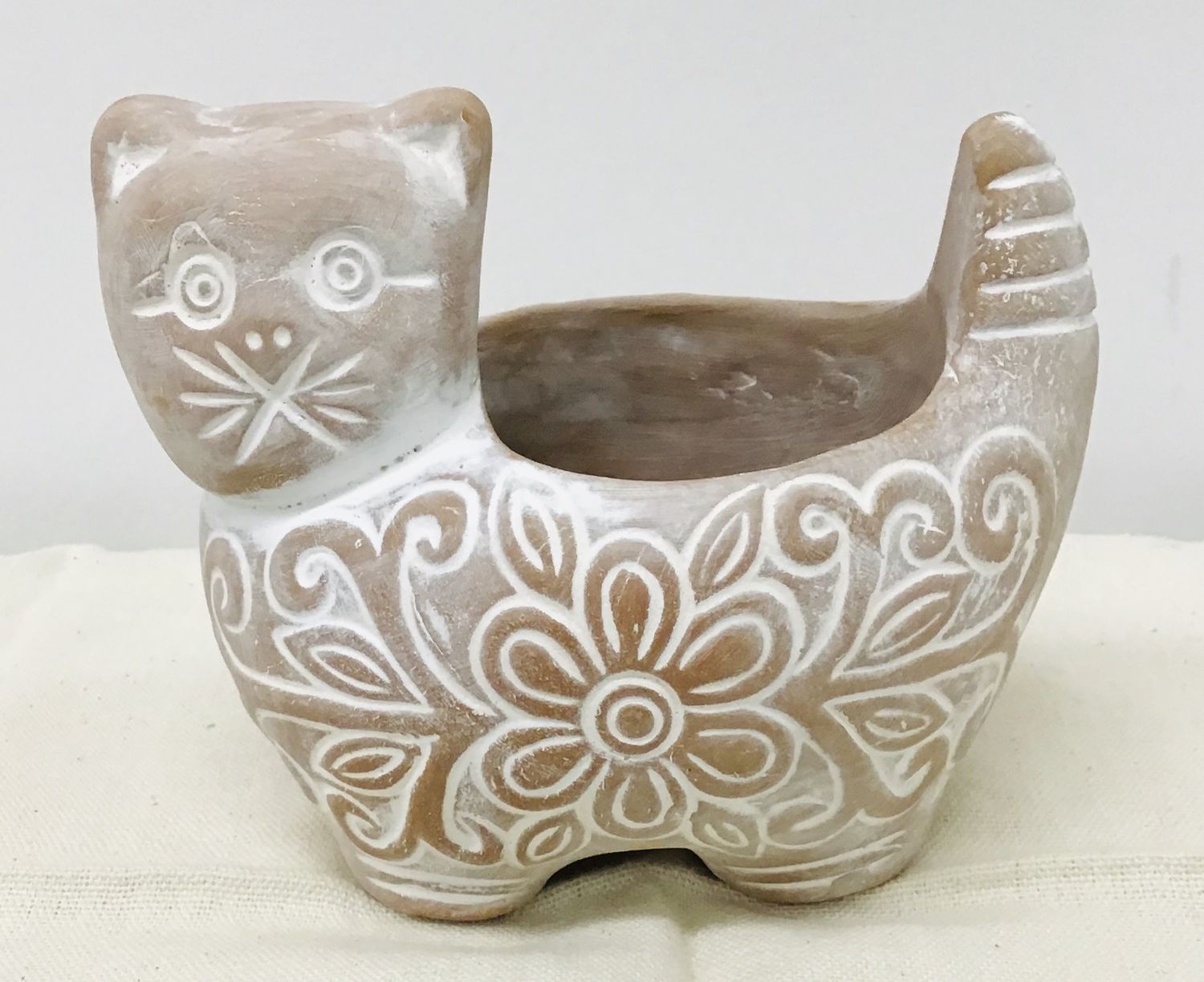 Terracotta Kitty Planter Small, Bangladesh