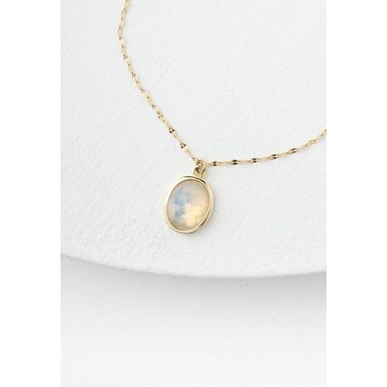 Seaside Dream Necklace In Iridescent Cloud, China