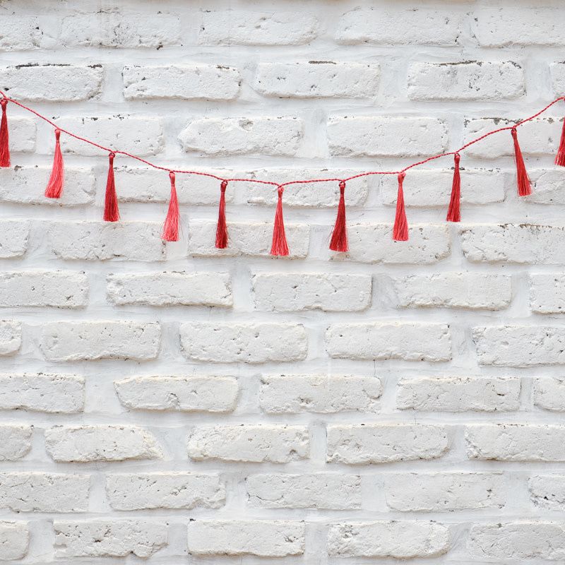 Christmas Tassel Garland - Cranberry