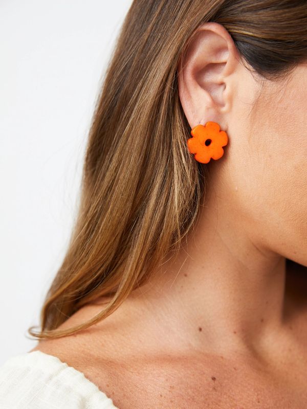 Retro Bloom Studs Marmalade, India