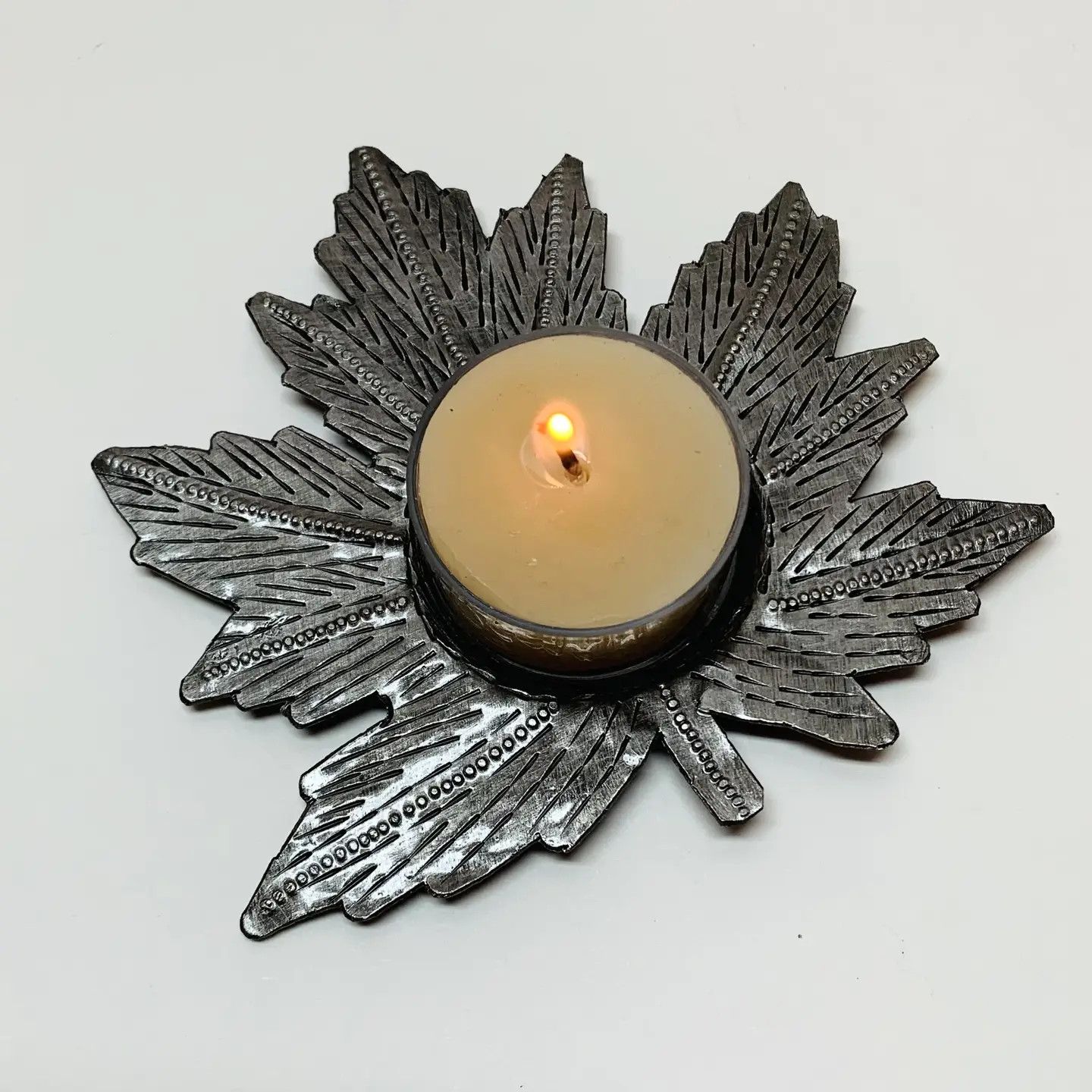 Metal Tealight, Haiti