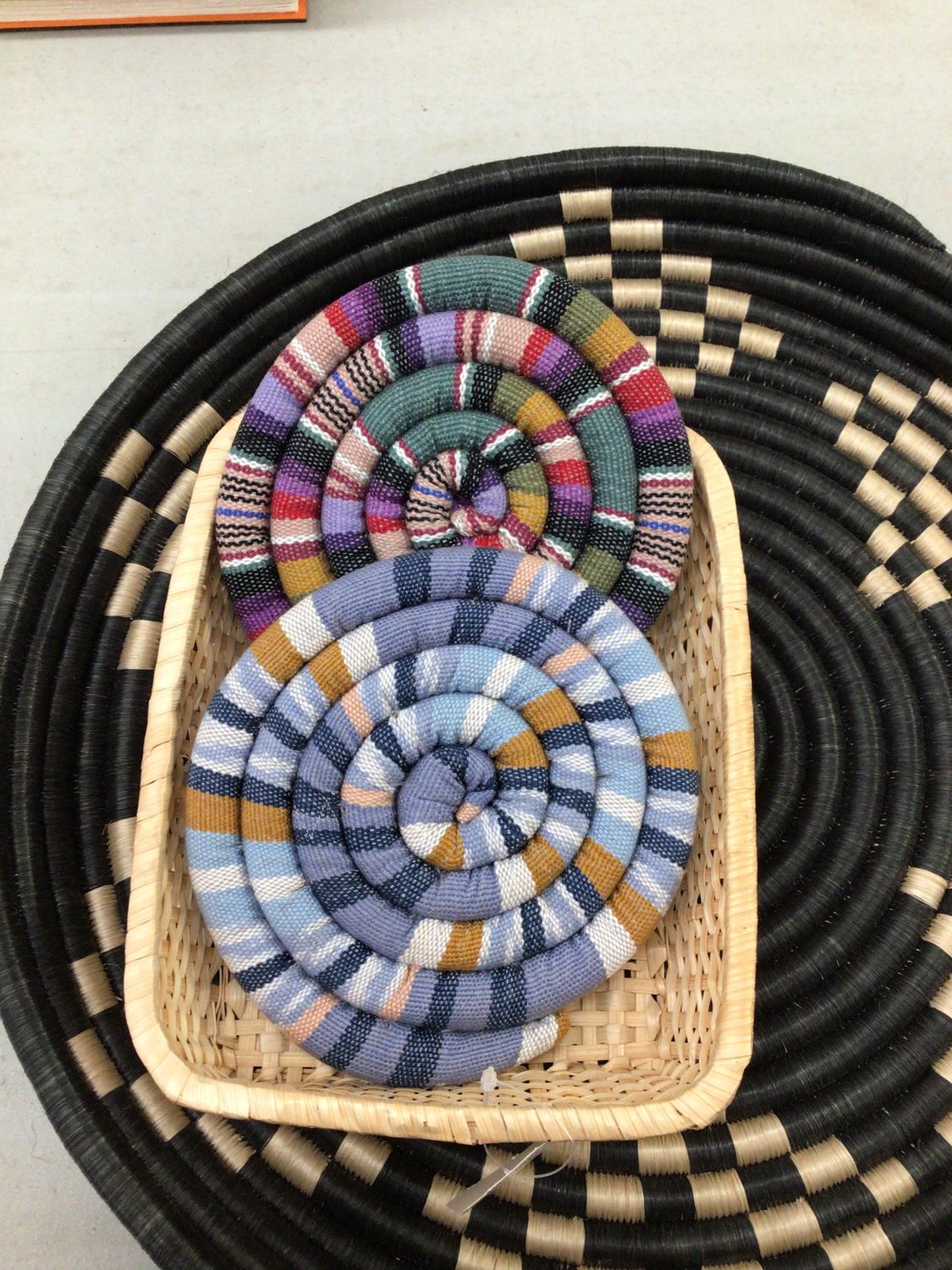 Medium Spiral Spiced Heatable Trivet, Guatemala