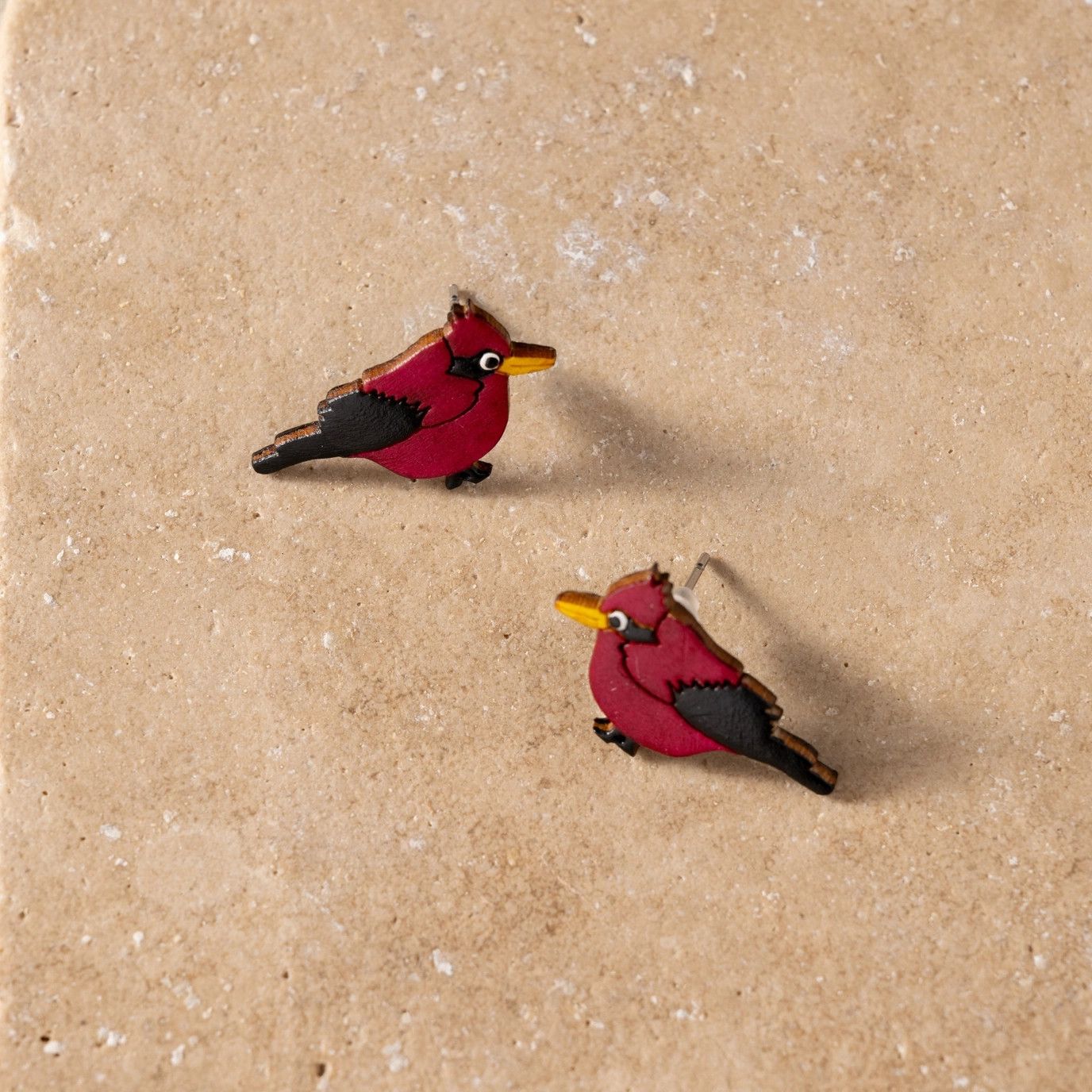 Carmesi Cardinal Gourd Earrings, Colombia