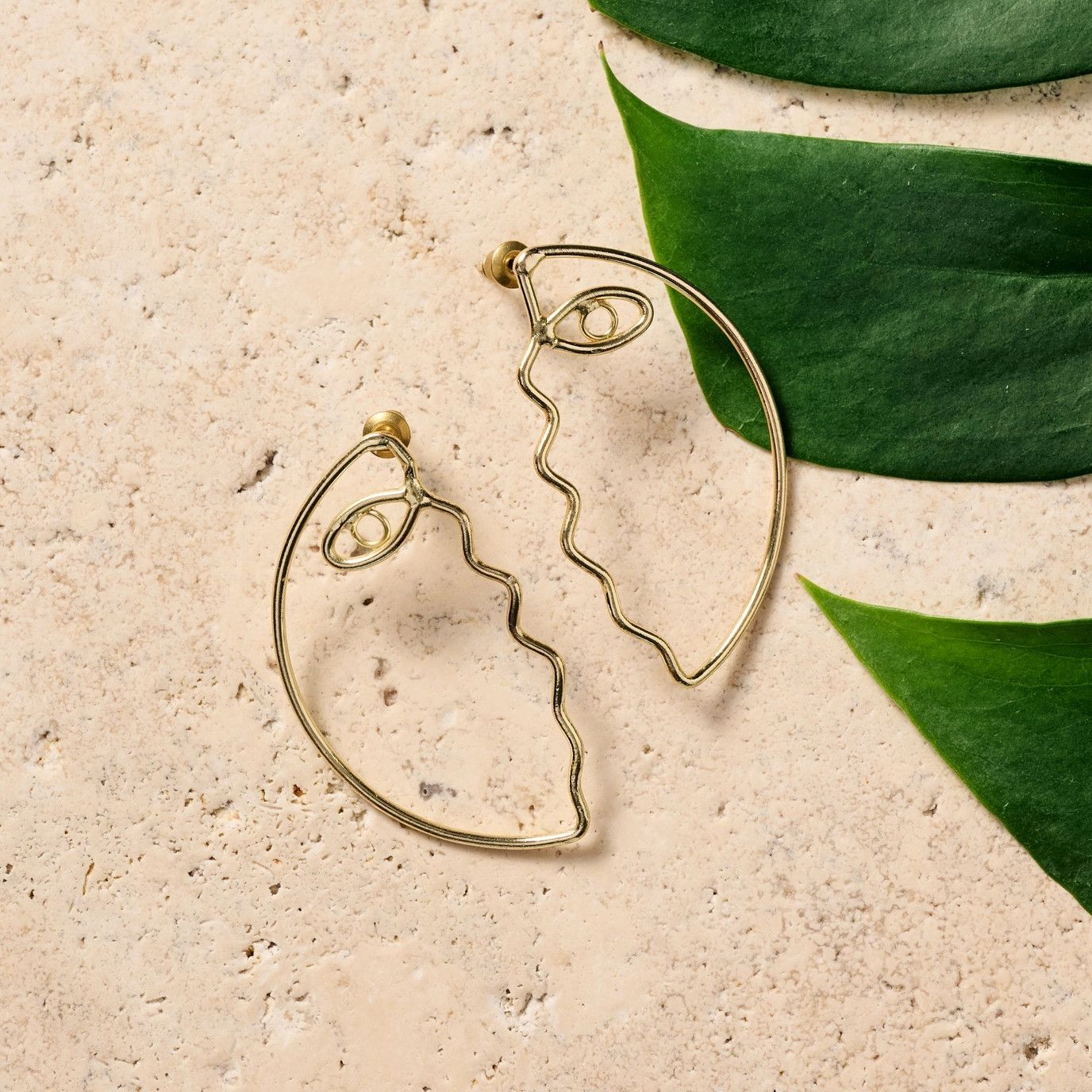 Pikaso Profile Wire Post Earrings, India