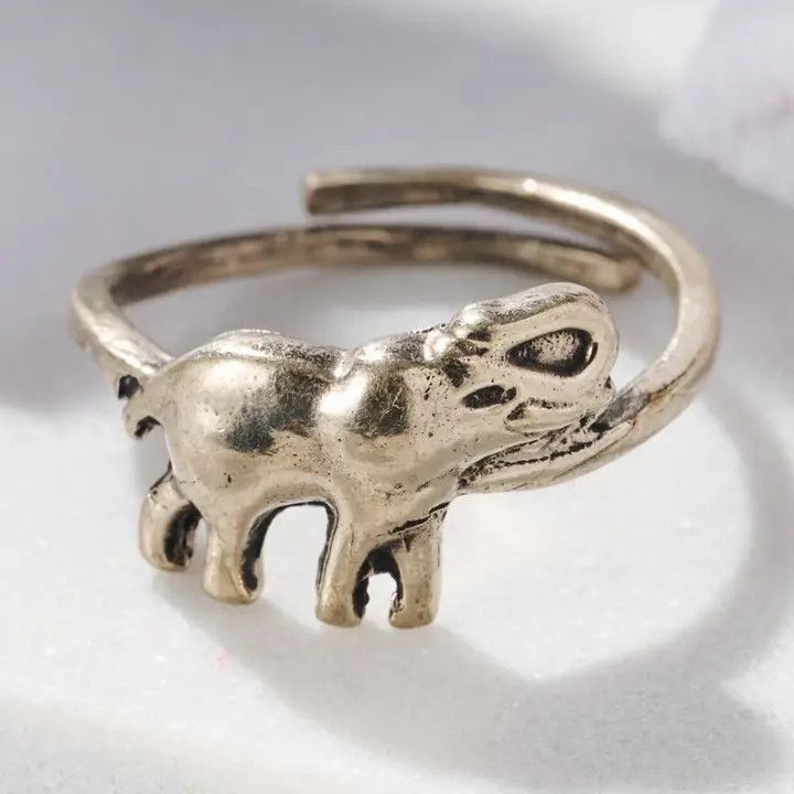 Amauta Metal Elephant Ring, Peru