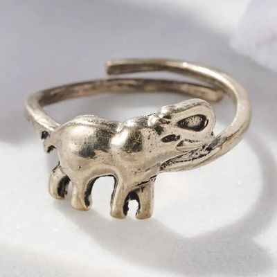 Amauta Metal Elephant Ring, Peru
