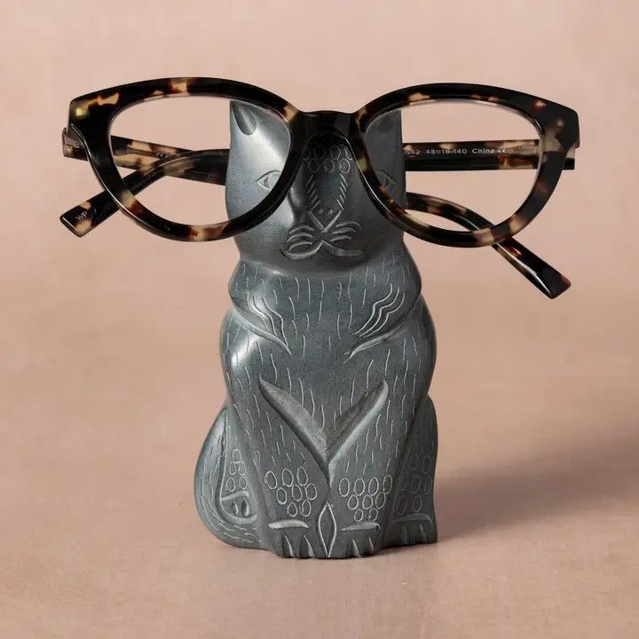 Kalpana Cat Stone Eyeglass Holder, India