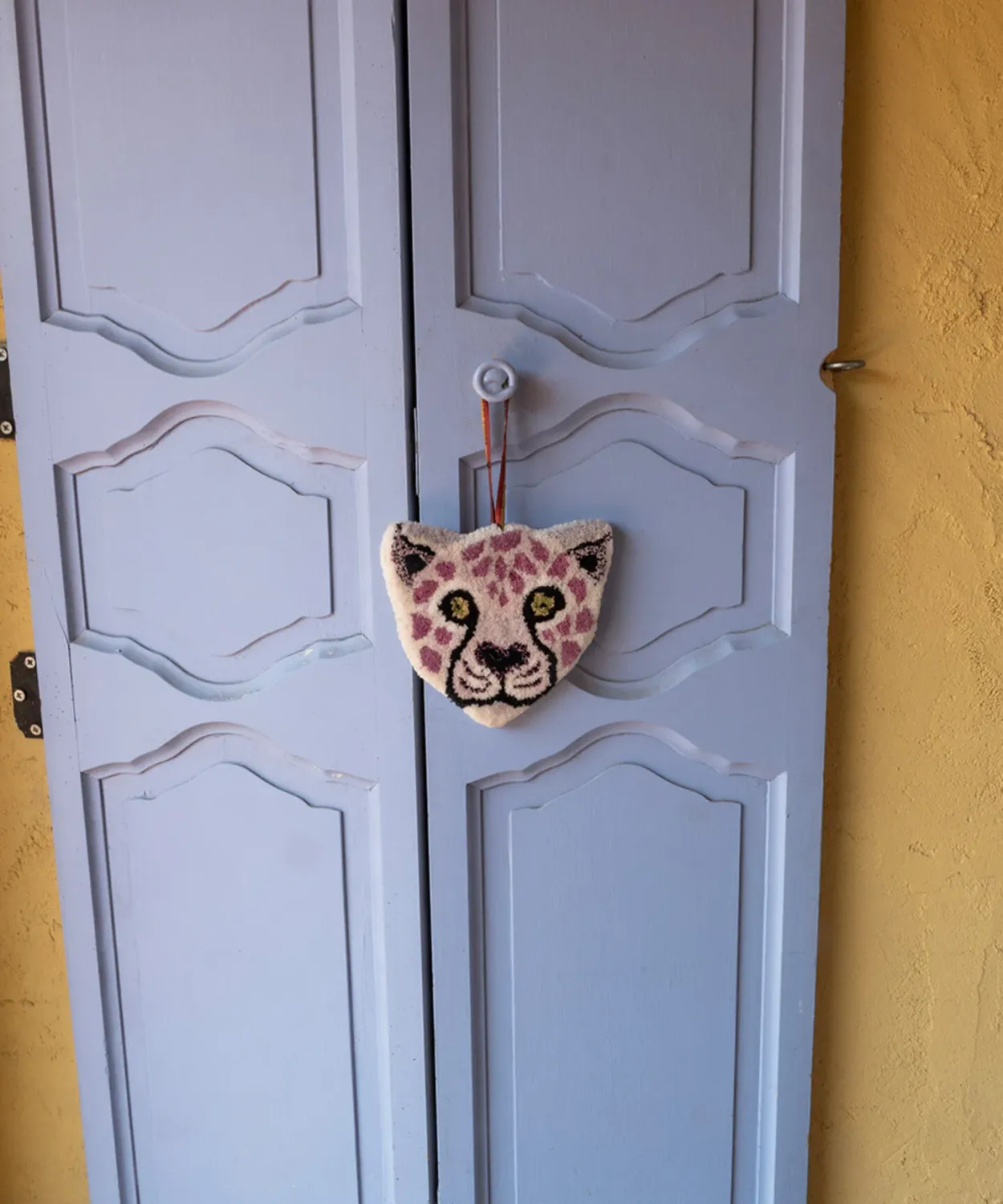 Doing Goods - Lilly Leopard gift hanger