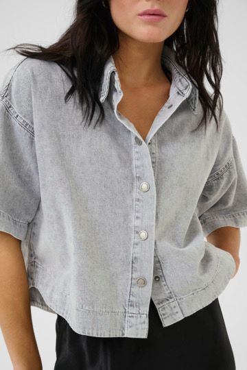 My Essential Wardrobe - Malo boxy short shirt light grey wash