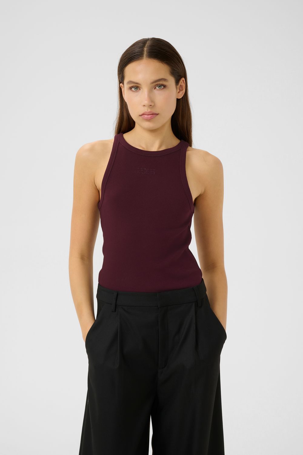 Gestuz - Drew rhinestone logo tank Aronia